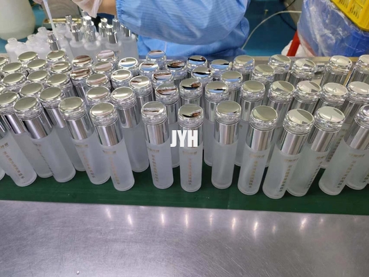 क्रूरता मुक्त OEM त्वचा देखभाल उत्पाद 100ML एंटी एजिंग पर्पल पेरिला मॉइस्चराइजिंग टोनर